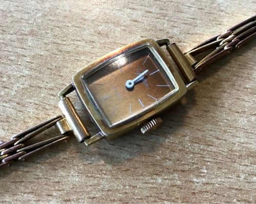Damen Uhr Armbanduhr Glashütte GUB 17 Rubis Plaque DDR