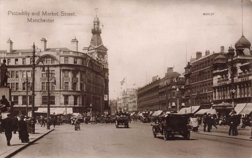 Piccadilly and Market Street Manchester England Postkarte AK