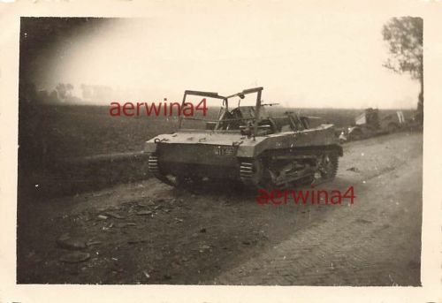 Polnischer Artillerieschlepper C2P Tankette bei Lowitsch Lowicz Polen