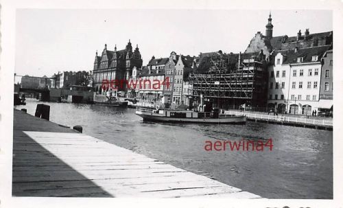 Schiffe am grünen Tor in Danzig