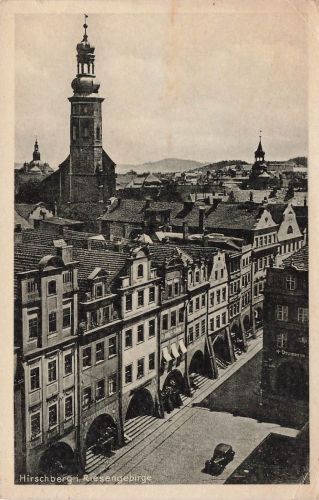 AK Hirschberg Kirche Drogerie Schlesien Riesengebirge 1943 gelaufen Postkarte