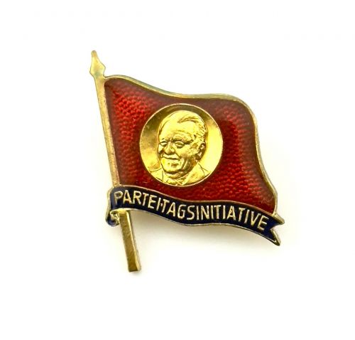 DDR SED Abzeichen Parteitagsinitiative Wilhelm Pieck Ehrenbanner