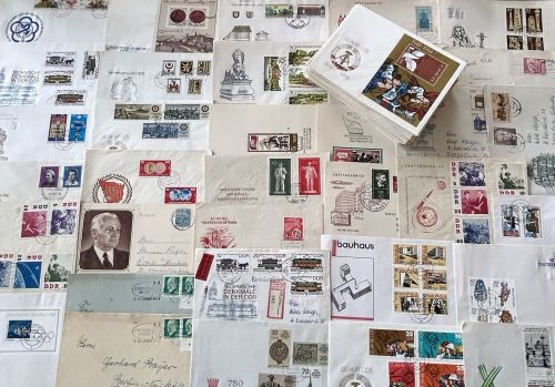 Lot / Konvolut 100 Briefe Ersttagsbriefe DDR 1960 - 80
