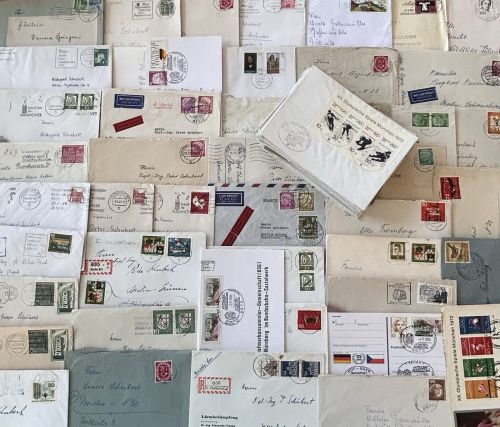 Lot / Konvolut 100 Briefe Ersttagsbriefe Deutschland BRD 1950 - 1990