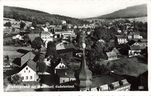 AK Niedergrund Dolní Podluží Stadtansicht Kirche Sudeten gelaufen Postkarte