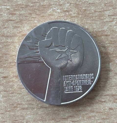 DDR 5 Mark ANTI Apartheid 1978 Gedenkmünze