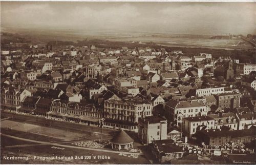 AK Norderney Fliegeraufnahme Stadtansicht Niedersachsen ungelaufen Postkarte