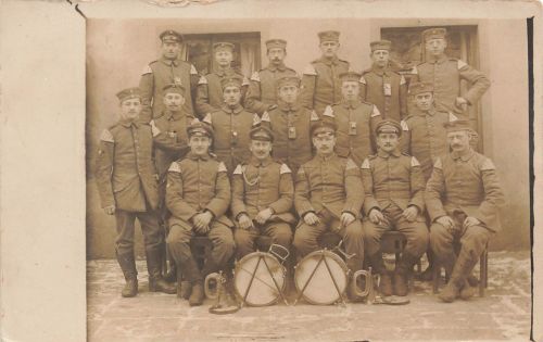 Fotokarte 1.WK Gruppenfoto Soldaten Militärmusiker Spielmannszug