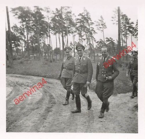 Generalarzt Knörr und Oberarzt Dombrowsky Schepetowka Ukraine Ostfront