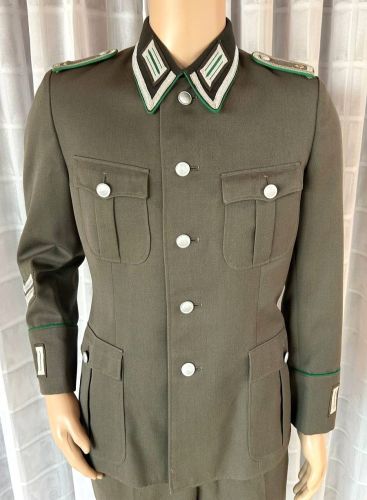 DDR NVA GT Grenztruppen Uniform Jacke schwarzer Kragen Hose Feldwebel m48 1970