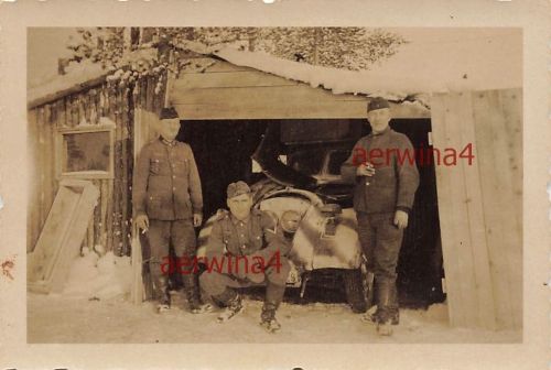 Deutsche Soldaten Technischer Dienst franz. Beute PKW Peugeot Dünaburg Lettland