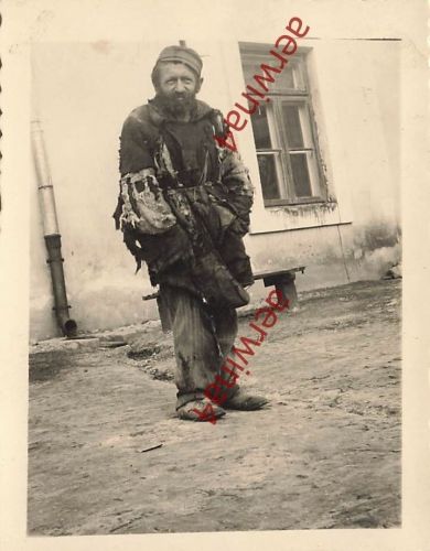 Polnischer Mann J mit Mütze in Krasnystaw Polen