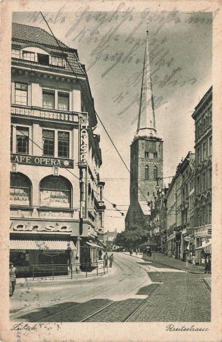 Breitestrasse mit Cafè Opera in Lübeck Schlwesig-Holstein Postkarte AK 1940