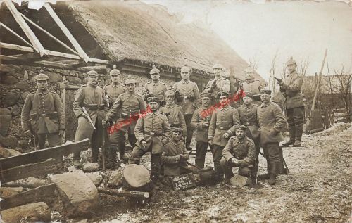 Foto AK 1.WK Soldaten Schulterklappe 19 Erfurt Thür. Art.-Regt. 19 Rußland