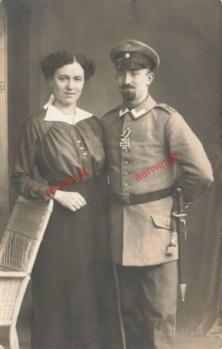 Foto AK 1.WK Soldat Schulterklappe 12 mit EK-2 Bajonett sächs.Pionier