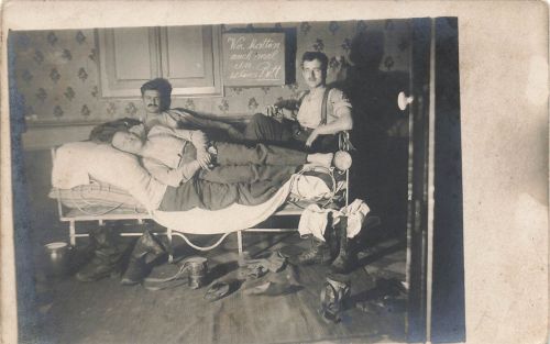 Fotokarte 1.WK Wir hatten auch mal ein schönes Bett Soldaten Westfront