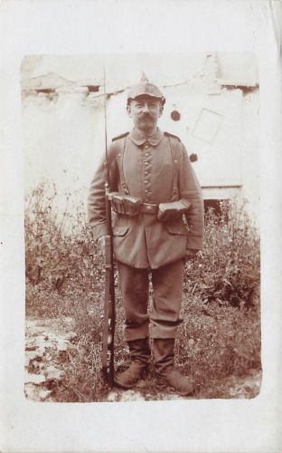 Fotokarte 1.WK Deutscher Soldat Pickelhaube 106 mit Gewehr