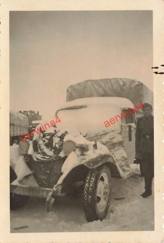 Verschneiter LKW Opel Blitz in Orel Russland Ostfront