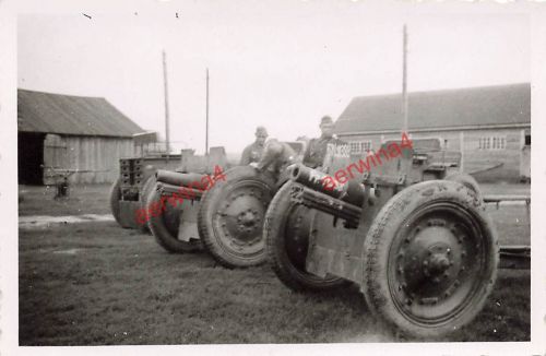 erbeutete russische Regimentskanone M1927 in Schkloff Ostfront