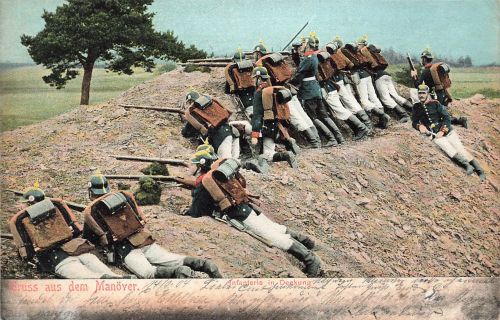 AK 1.WK Manöver Infanterie in Deckung Soldaten 1904 Patriotika Postkarte