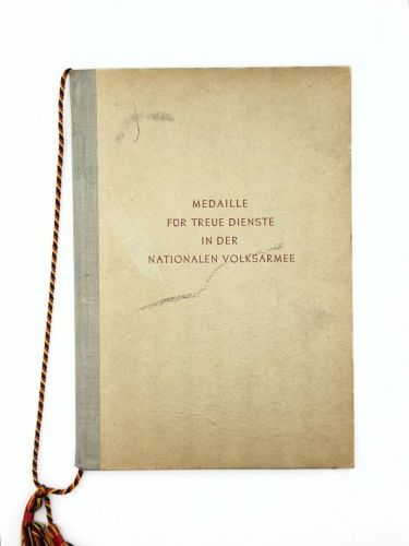 DDR NVA Urkunde Medaille für treue Dienste in der NVA Silber 1962 Hauptfeldwebel