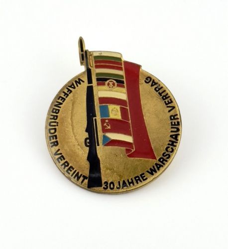 DDR Abzeichen Waffenbrüderschaft vereint 30 Jahre Warschauer Vertrag goldfarben