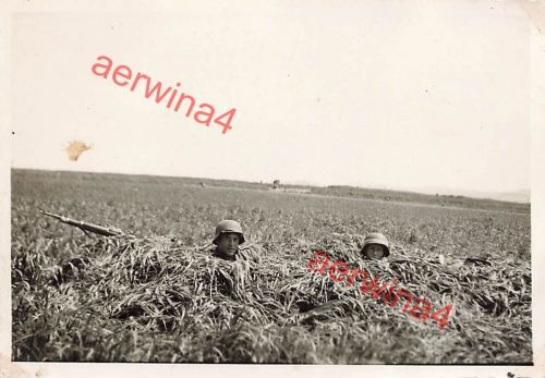 Deutsche Soldaten im Schützengraben bei Brügge Flandern Belgien