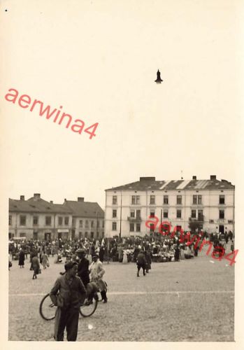 Polen auf dem Basar auf Marktplatz 1940 in Tarnow Polen
