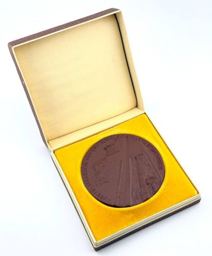 DDR Medaille 20 Jahre VEB Strassen- Tief- & Rohrleitungsbau Rodewisch
