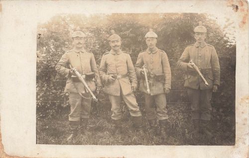 Fotokarte 1.WK Gruppenfoto Deutsche Soldaten Pickelhaube 64