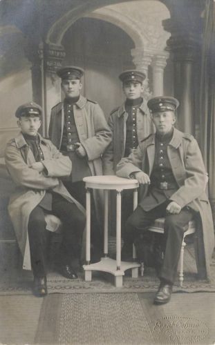 Fotokarte 1.WK Gruppenfoto deutsche Soldaten Schulterklappe 105 Werdau Sachsen