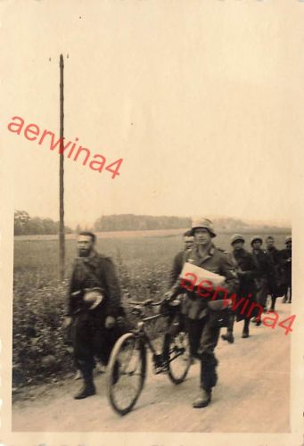 Gefangene Franzosen gehen in Gefangenschaft bei Nancy Frankreich