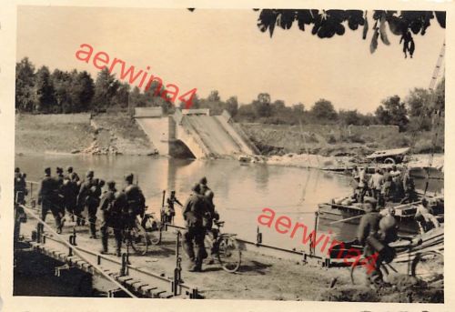 Vormarsch deutsche Soldaten überqueren die Mosel bei Nancy Frankreich