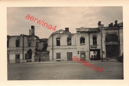 Zerstörte polnische Häuser auf Marktplatz Stadt in Polen