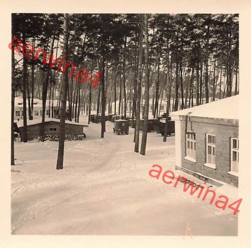 Deutsche SANKRA am Fuhrpark Lazarett Schepetowska Ukraine Ostfront