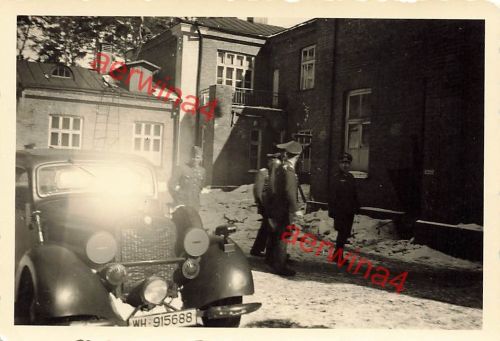 Feldoberarzt mit PKW Mercedes 230 Inspektion Lazarett Schepetowska Ukraine Ostf.