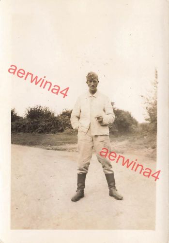 Deutscher Soldat Bombem Verlader Flugplatz Quimper Bretagne Frankreich