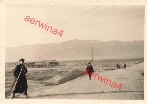 Bulgarischer Soldat Wachposten Flugplatz Plovdiv Bulgarien