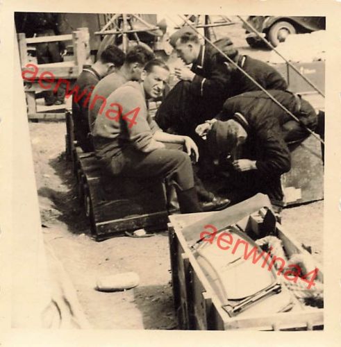 Deutscher Soldaten Technischer Dienst Rast Flugpl. Elefsina bei Athen Griechenl.