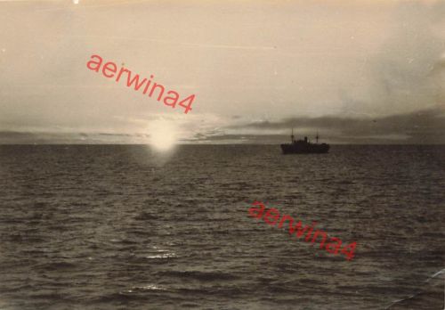 Frachter am Eismeer bei Petsamo Lappland Finnland