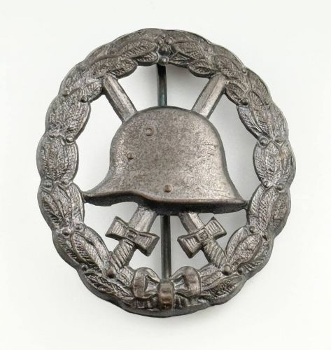 Verwundetenabzeichen in Schwarz durchbrochen 1918