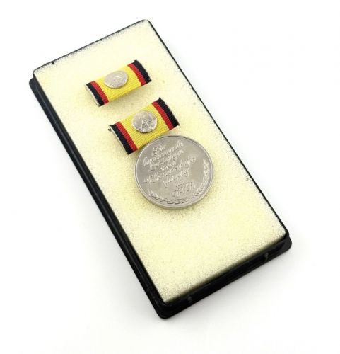 DDR Medaille hervorragende Leistungen Volkswirtschaftsplanung Silber Bartel 289b