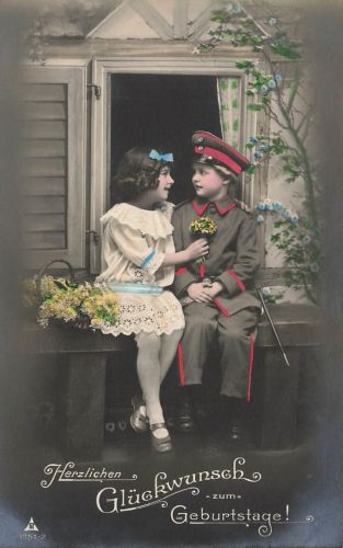 AK 1.WK Geburtstag kleiner Soldat Mädchen Blumen Patriotika Postkarte