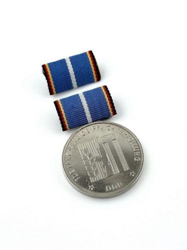 DDR Medaille langjährige Pflichterfüllung Stärkung der Landesverteidung Silber