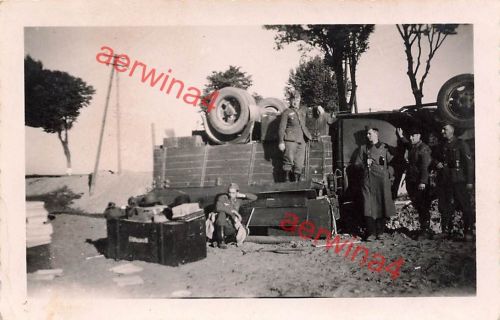 LKW Ford BB mit Ausrüstung Feldlazarett bei Lepel Weißrussland Ostfront