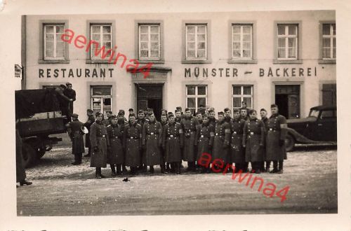 Deutsche Soldaten vor Restaurant Münster in Neukirchen Saarland Westwall