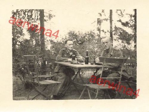 Deutsche Soldaten im Gasthaus in Rinkau bei Bromberg Westpreussen