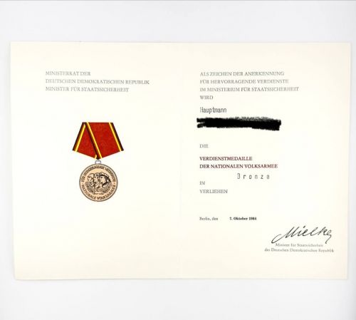 DDR NVA Urkunde Verdienstmedaille der NVA Bronze 1984 Hauptmann Mielke Stasi