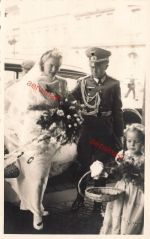 Hochzeitsfoto deutscher Offizier Fangschnur Affenschaukel vor Hochzeit Großfoto