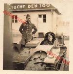 Franz. Chenillette -Schlepper mit deutschen Soldaten am Zoo Leipzig